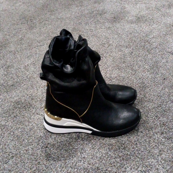 Michael By Michael Kors Boot Sneaker - Picture 6 of 8